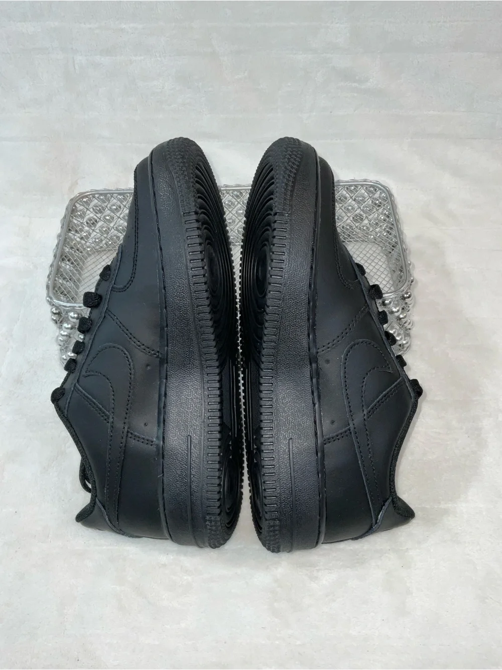 Nike Air Force 1 Low LE Triple Black Sz 4Y/Women’s 5.5 FV5951-001